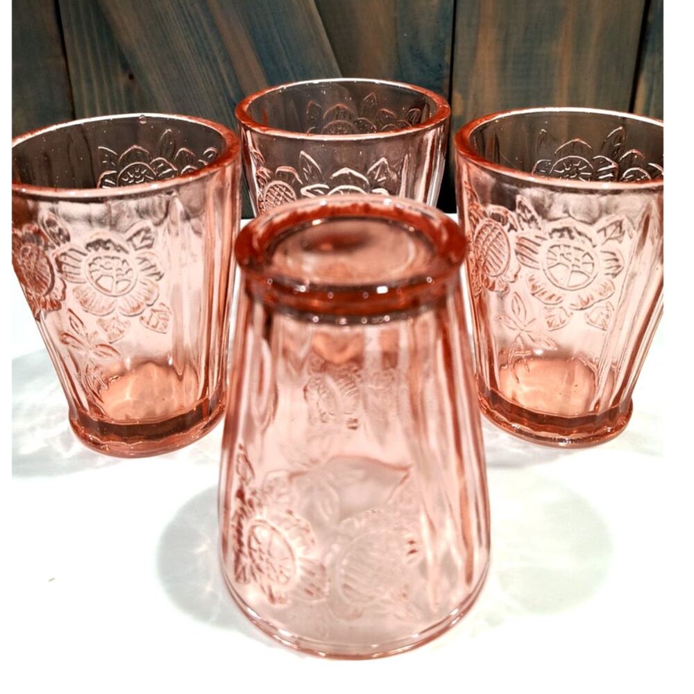 548. Set of 4 Pink Depression Juice Glasses Floral designs
